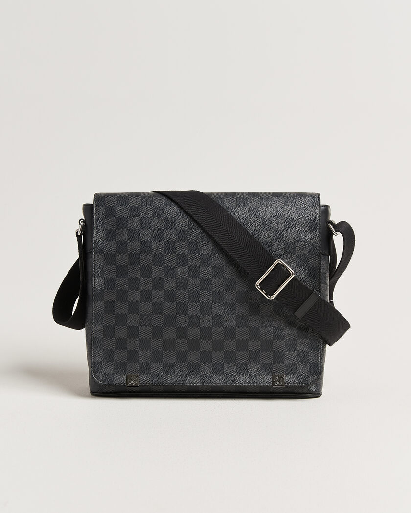 Louis Vuitton Pre-Owned Louis Vuitton District Messenger Bag MM Damier Graphite – Sort