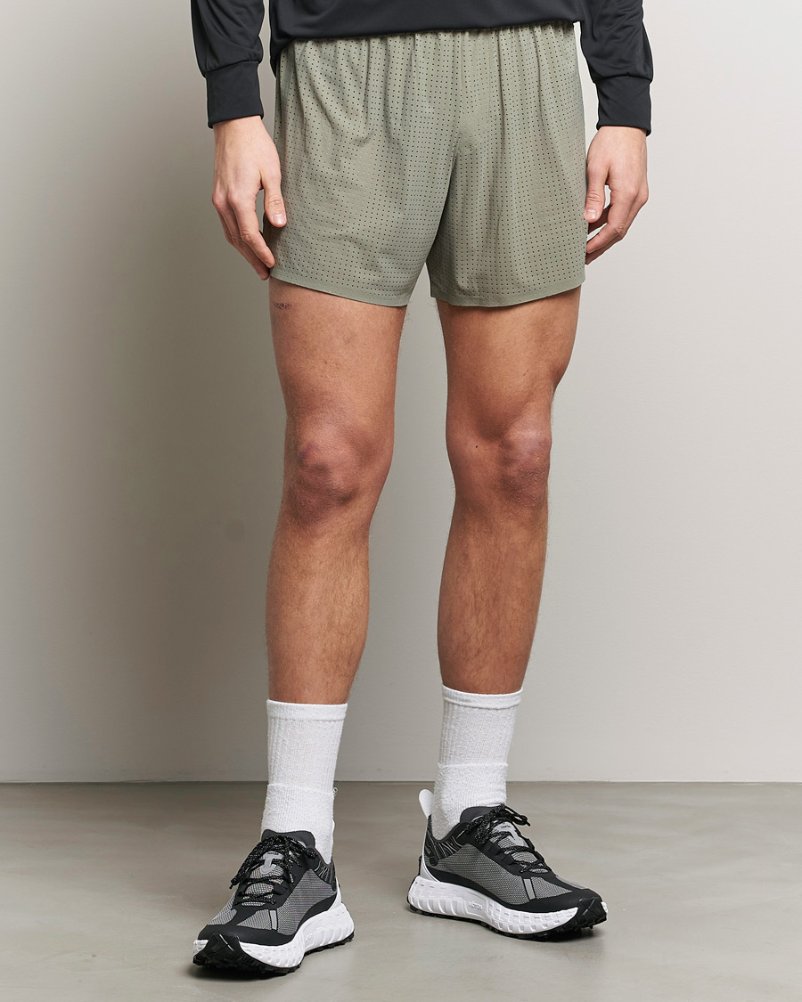 Herre | Funktionelle shorts | Satisfy | Space-O 5 Inch Shorts Dark Sage