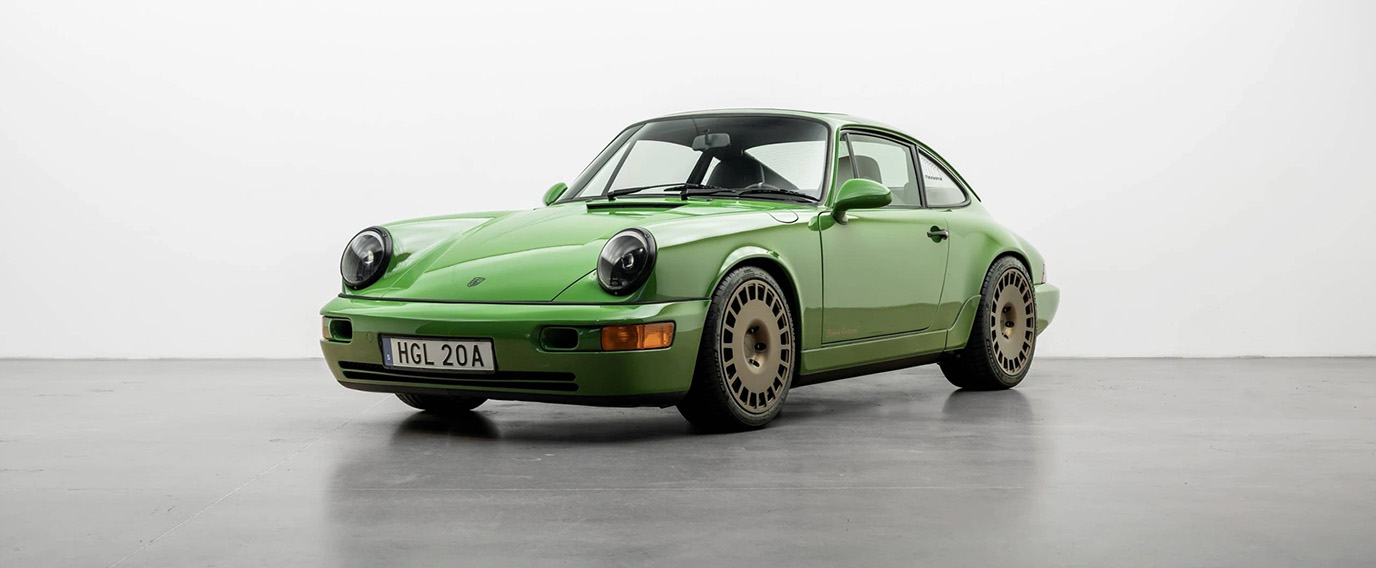 Vintage Cars i butikken: Porsche 911 Carrera 4 “Redrum” – En luftkølet klassiker med ny sjæl
