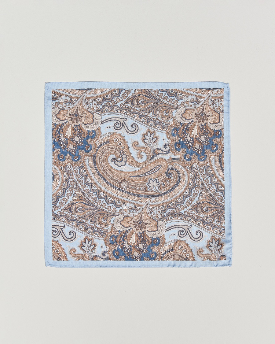 Herre | | Amanda Christensen | Silk Twill Large Paisley Pocket Square Sky Blue