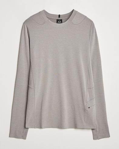 Herre | Tøj | Oakley | Latitude Flight Shell T-Shirt Cement