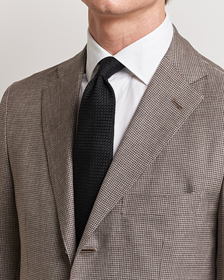 Herre | Drake's Silk Grenadine Handrolled 8 cm Tie Black | Drake's | Silk Grenadine Handrolled 8 cm Tie Black