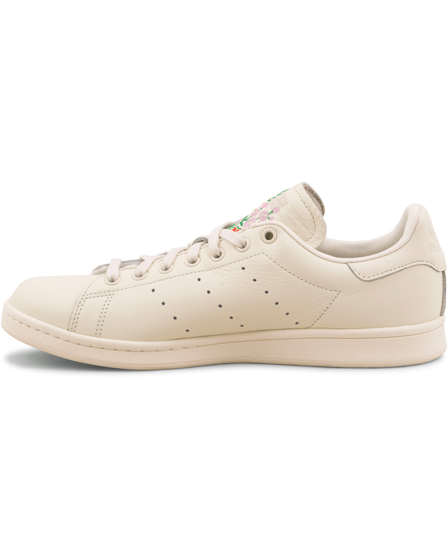 Stan smith embroidered outlet flower