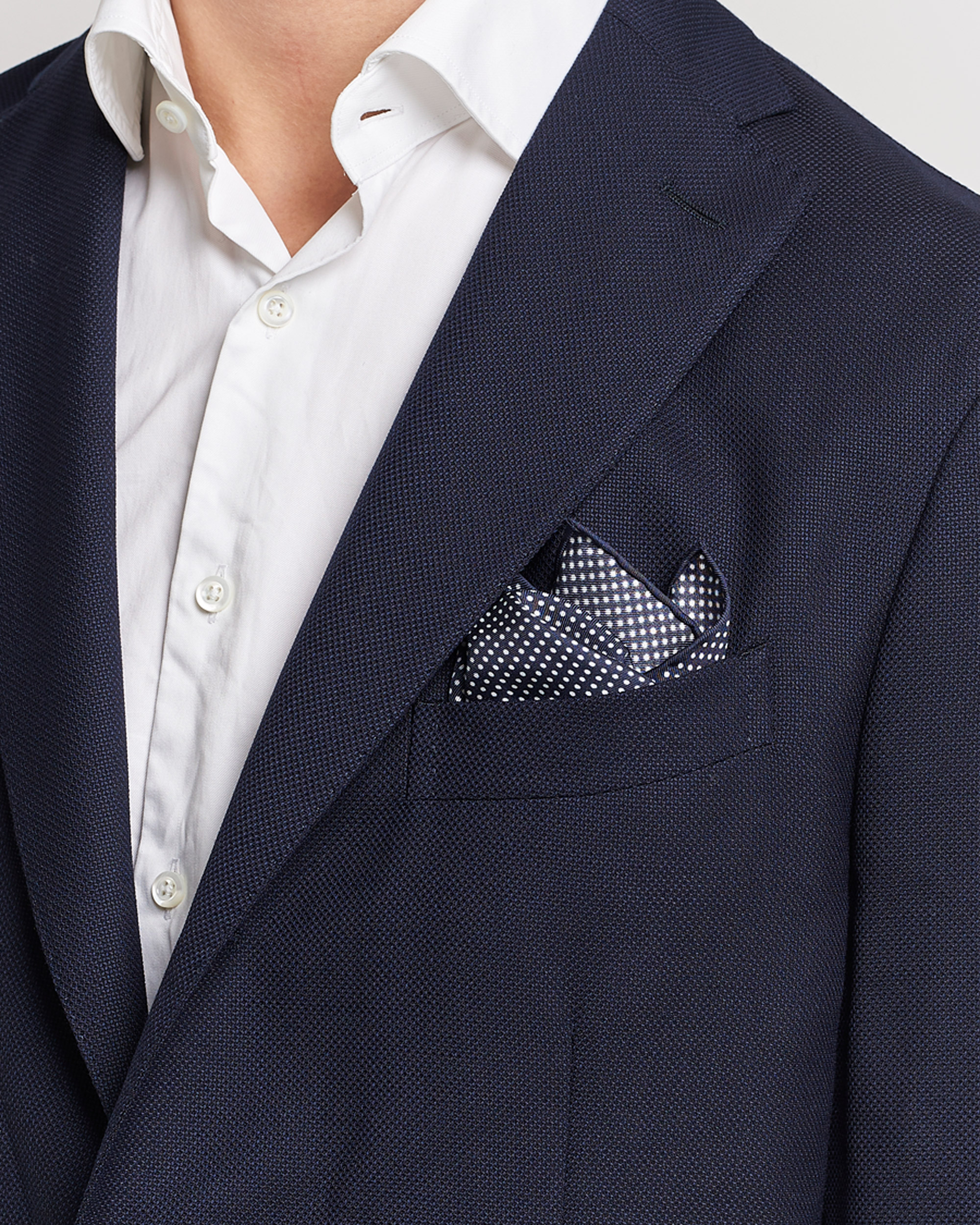 Herre |  | Eton | Silk Polka Dot Pocket Square Navy