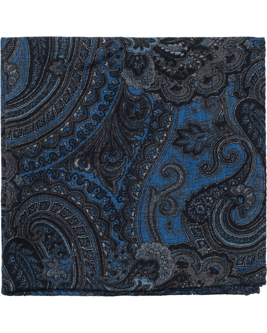 Herre | Amanda Christensen Wool Doublefaced Printed Paisley Pocket Square Blue | Amanda Christensen | Wool Doublefaced Printed Paisley Pocket Square Blue