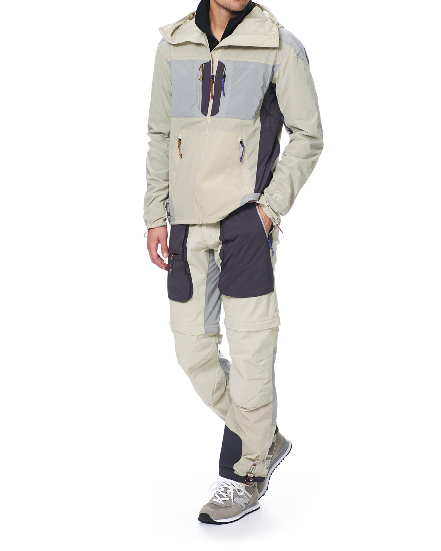 Peak Performance Ben Gorham Windbreaker Trousers Beige - CareOfCarl.dk