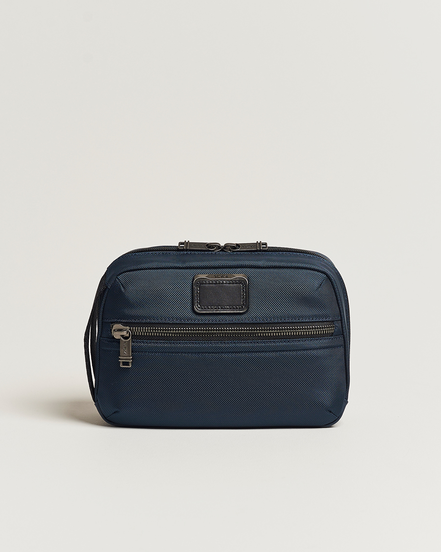 TUMI Alpha Bravo Response Travel Kit Navy - CareOfCarl.dk