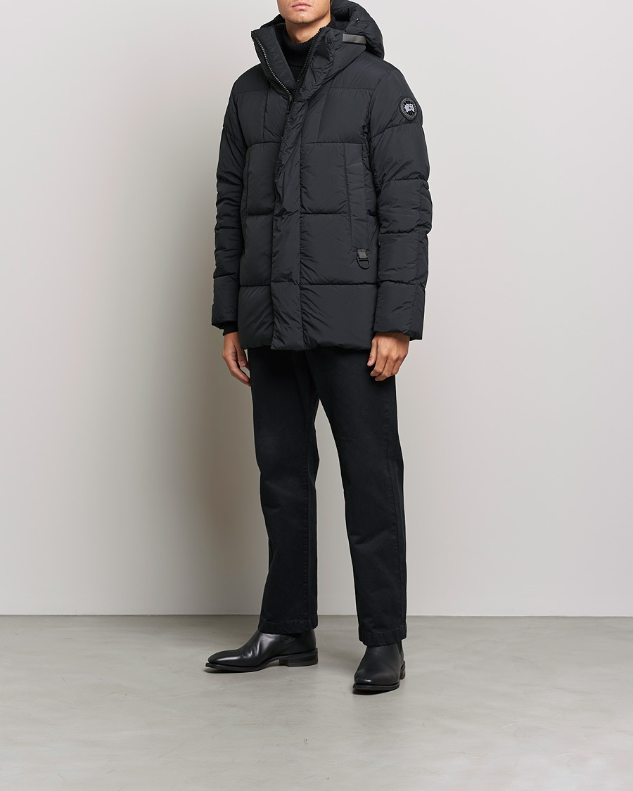 Canada goose hotsell rowley black label