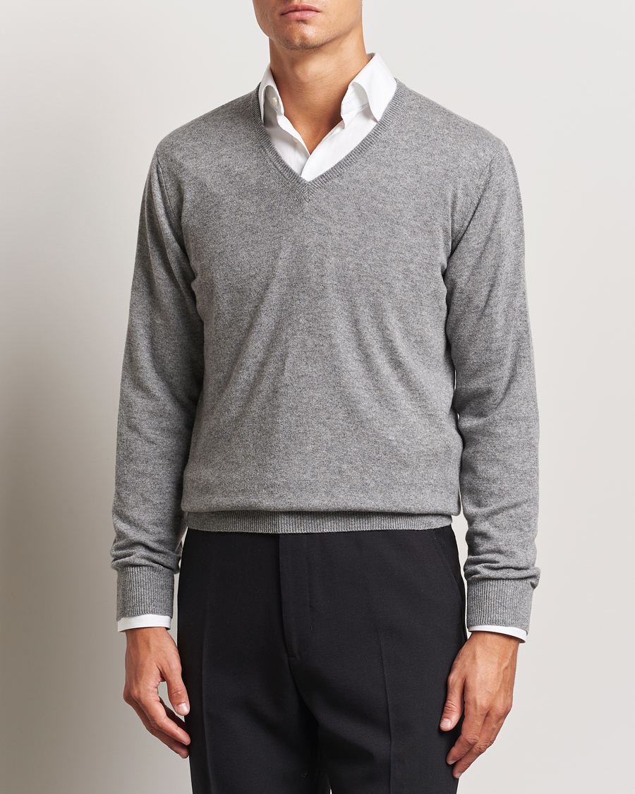 Herre |  | Piacenza Cashmere | Cashmere V Neck Sweater Light Grey