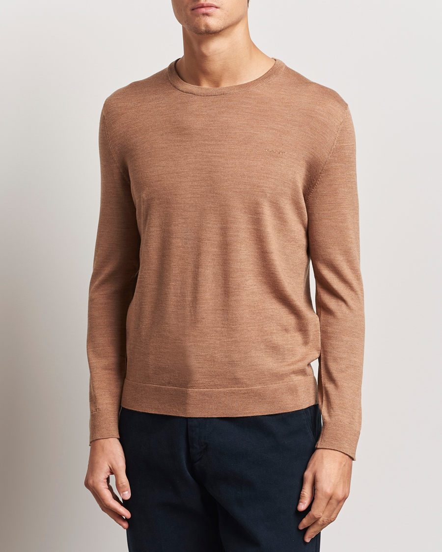 Herre |  | GANT | Extrafine Merino Wool C-Neck Dk Sand Melange