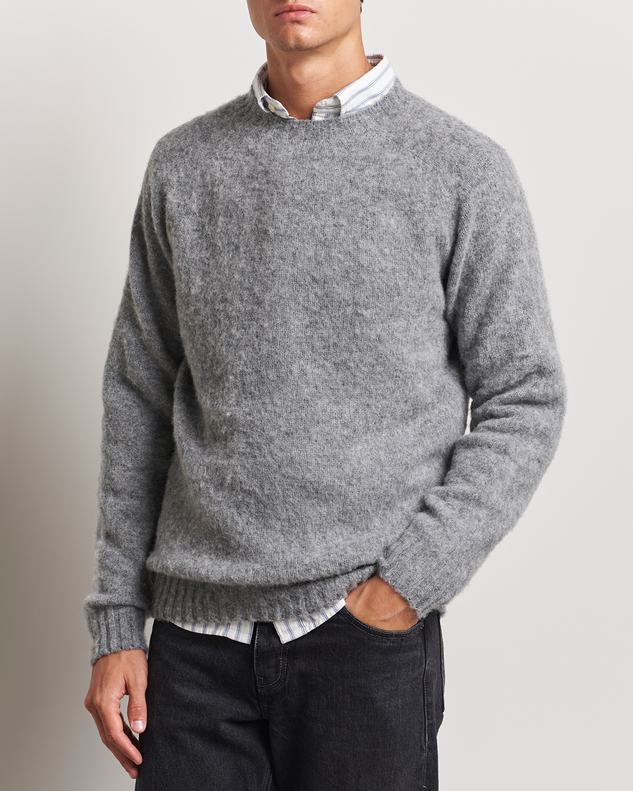 Herre | Strikkede trøjer | Harley Of Scotland | Brushed Supersoft Lambswool Crewneck Medium Grey