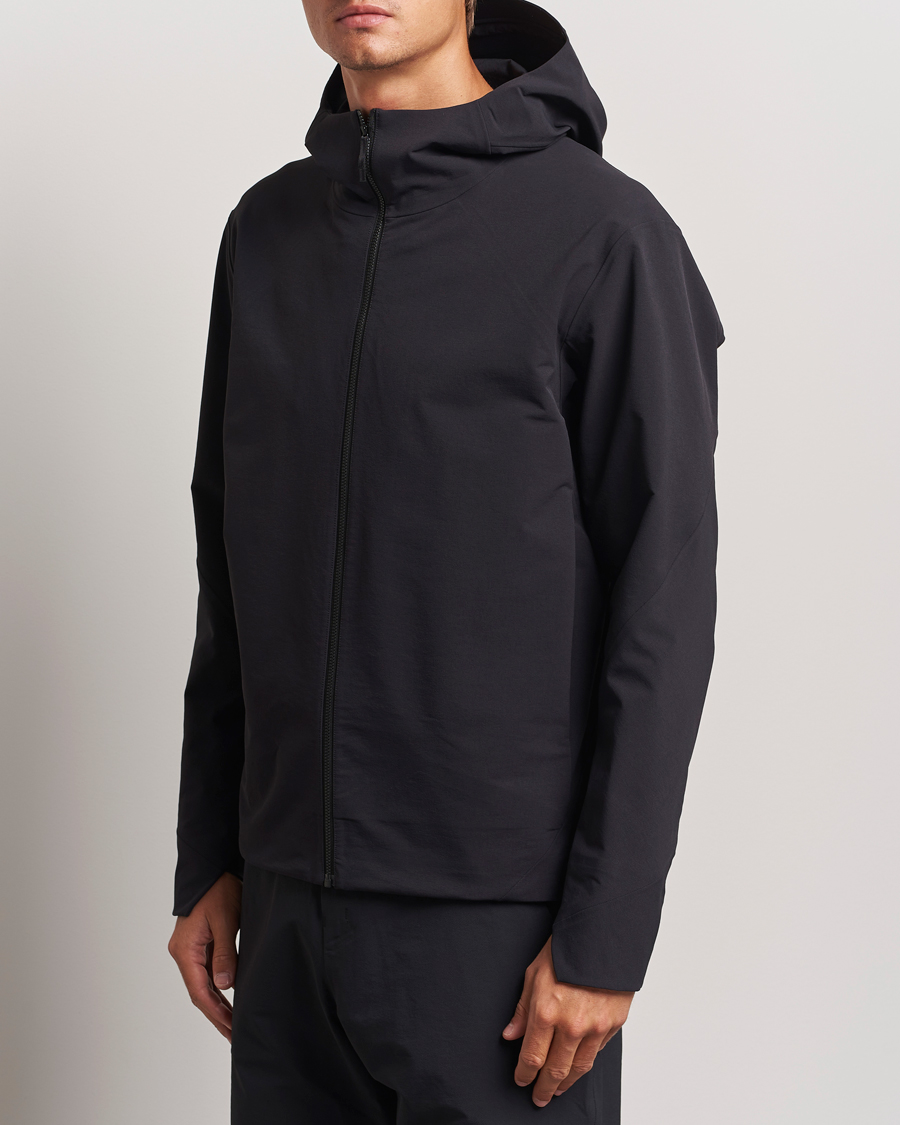 Herre |  | Arc\'teryx Veilance | Isogon GORE-TEX Hooded Shell Jacket Black