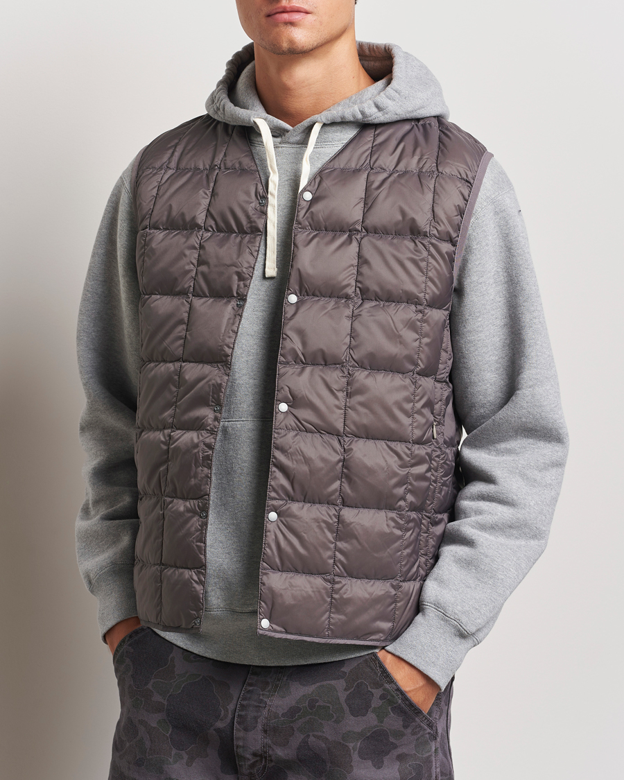 Herre | Tøj | TAION | V-Neck Lightweight Down Vest Gray