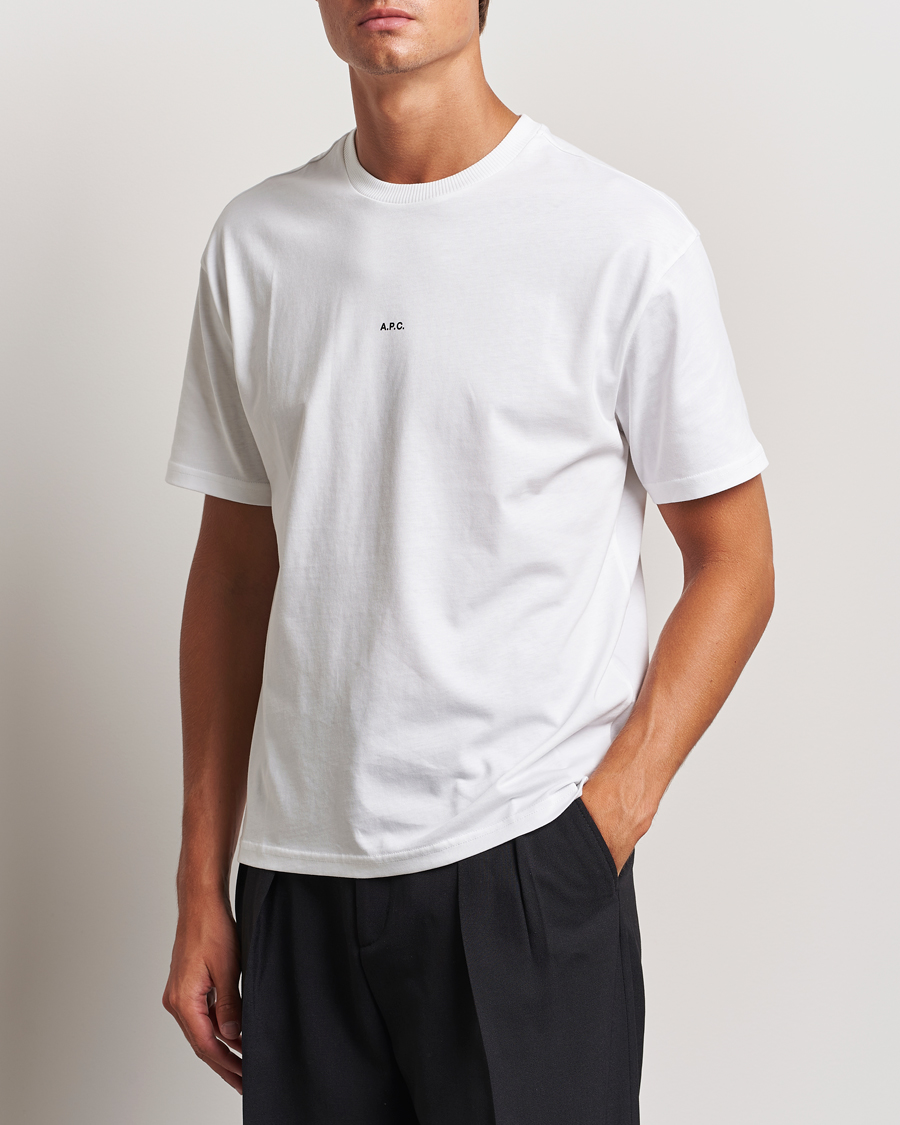 Herre | T-Shirts | A.P.C. | Boxy Micro Center Logo T-Shirt White