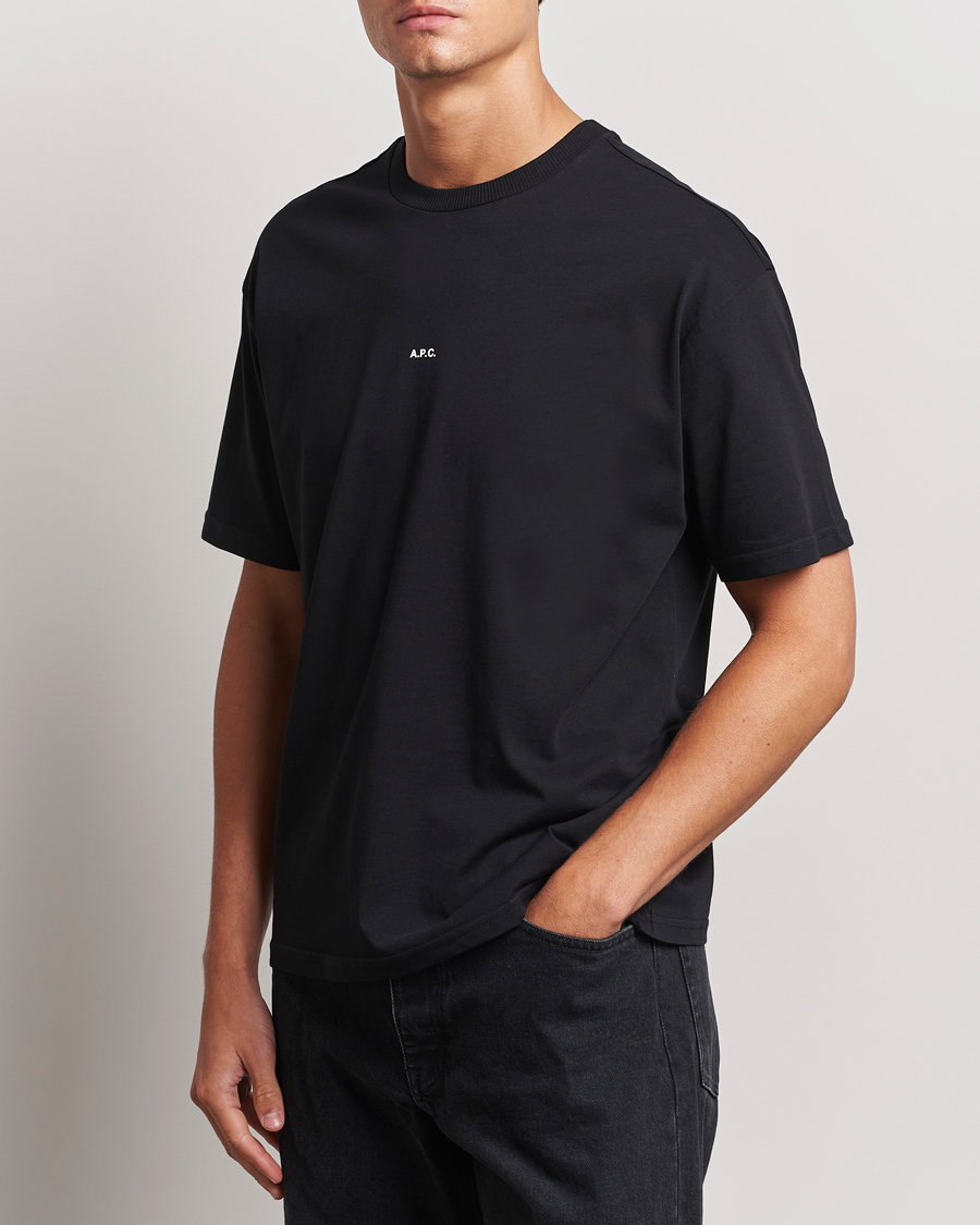 Herre | T-Shirts | A.P.C. | Boxy Micro Center Logo T-Shirt Black