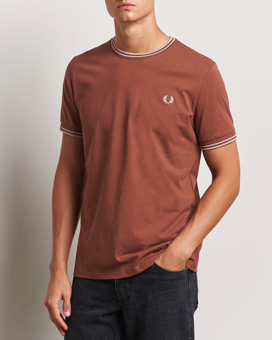 Herre |  | Fred Perry | Twin Tipped T-Shirt Whiskey Brown