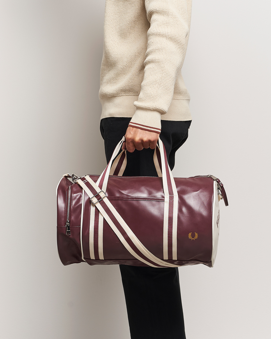 Herre |  | Fred Perry | Classic Barrel Bag Oxblood/Ecru