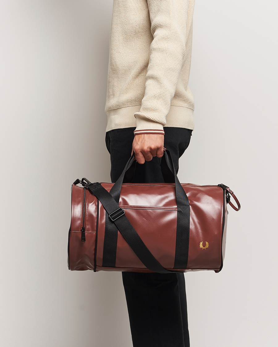 Herre |  | Fred Perry | Tonal Classic Barrel Bag Whiskey Brown