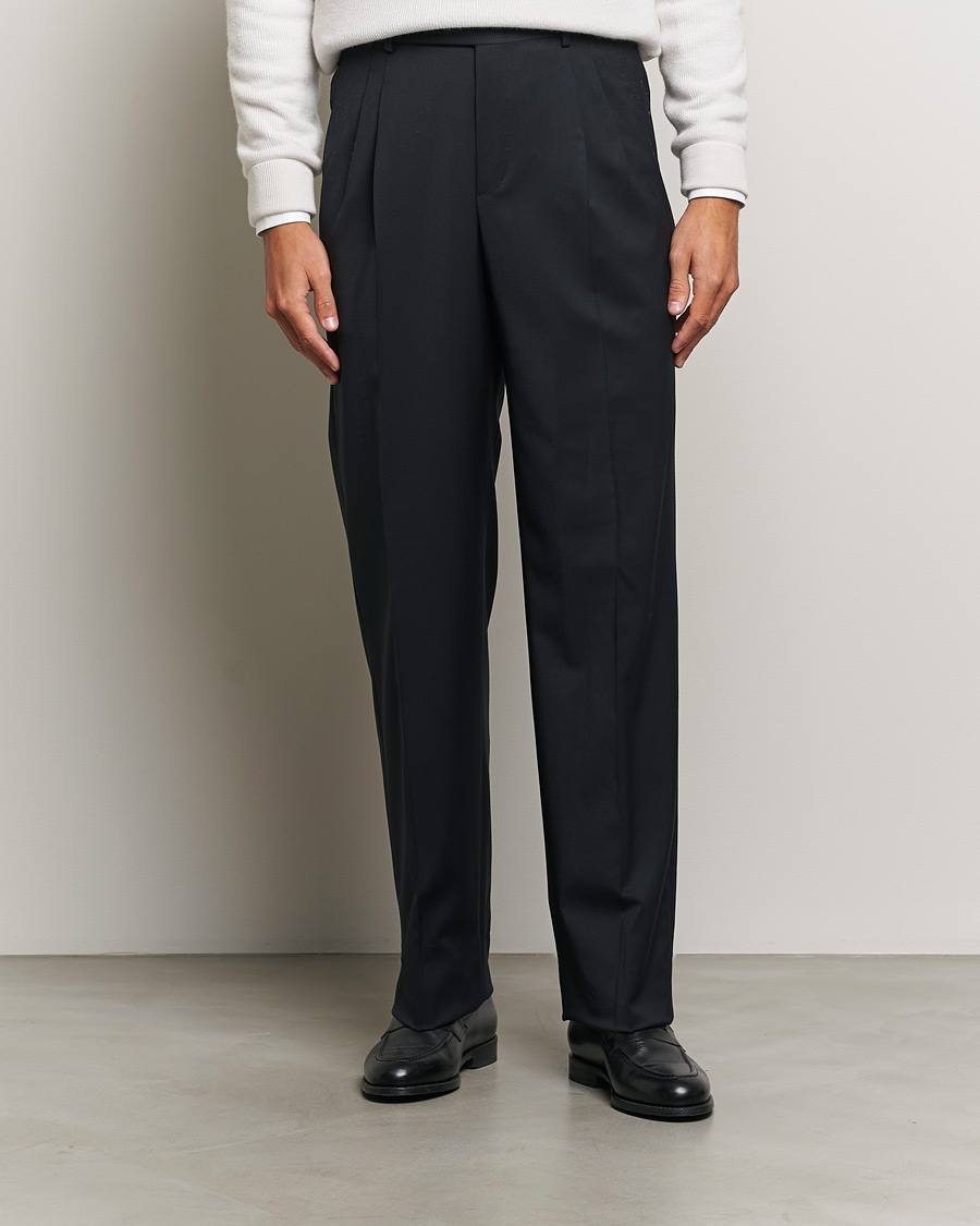 Herre | Luxury Classics | Brioni | Pleated Wool Trousers Navy