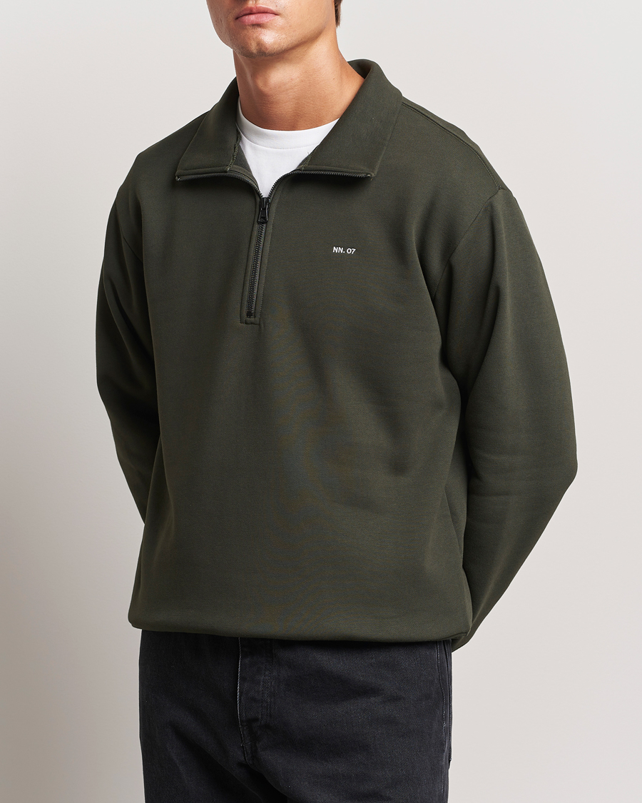 Herre |  | NN07 | Briggs Half Zip Sweatshirt Dark Army