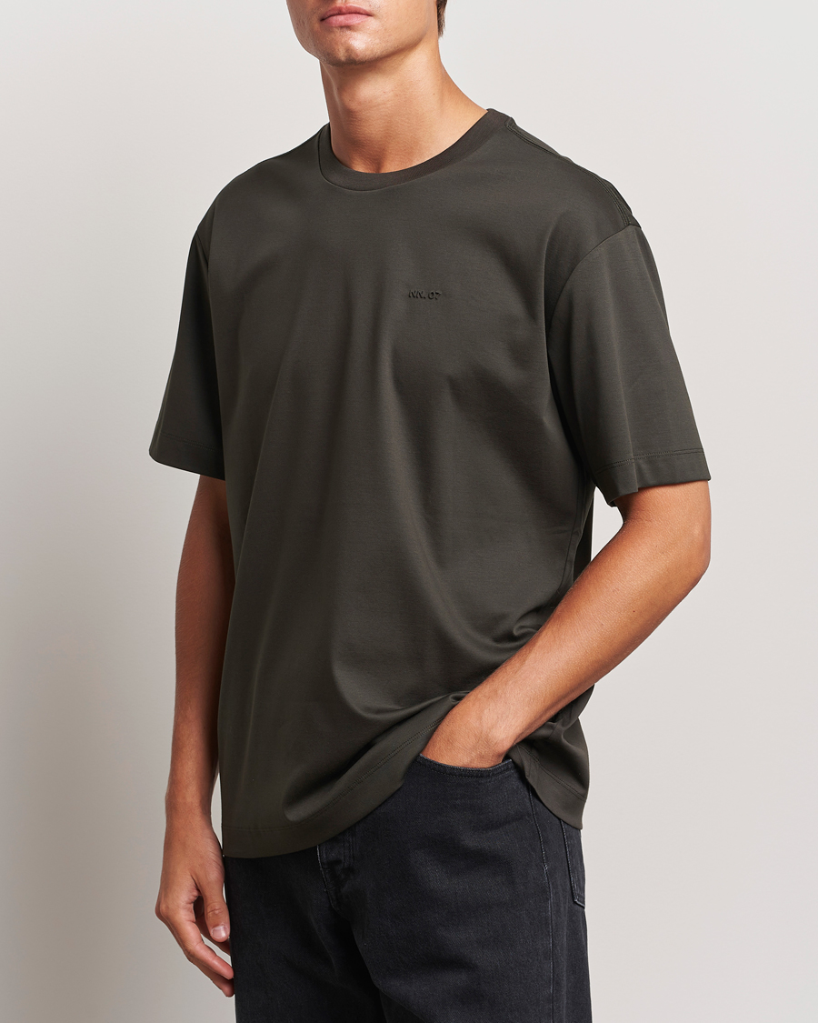 Herre |  | NN07 | Nat Logo Mercerized Crew Neck T-Shirt Dark Army