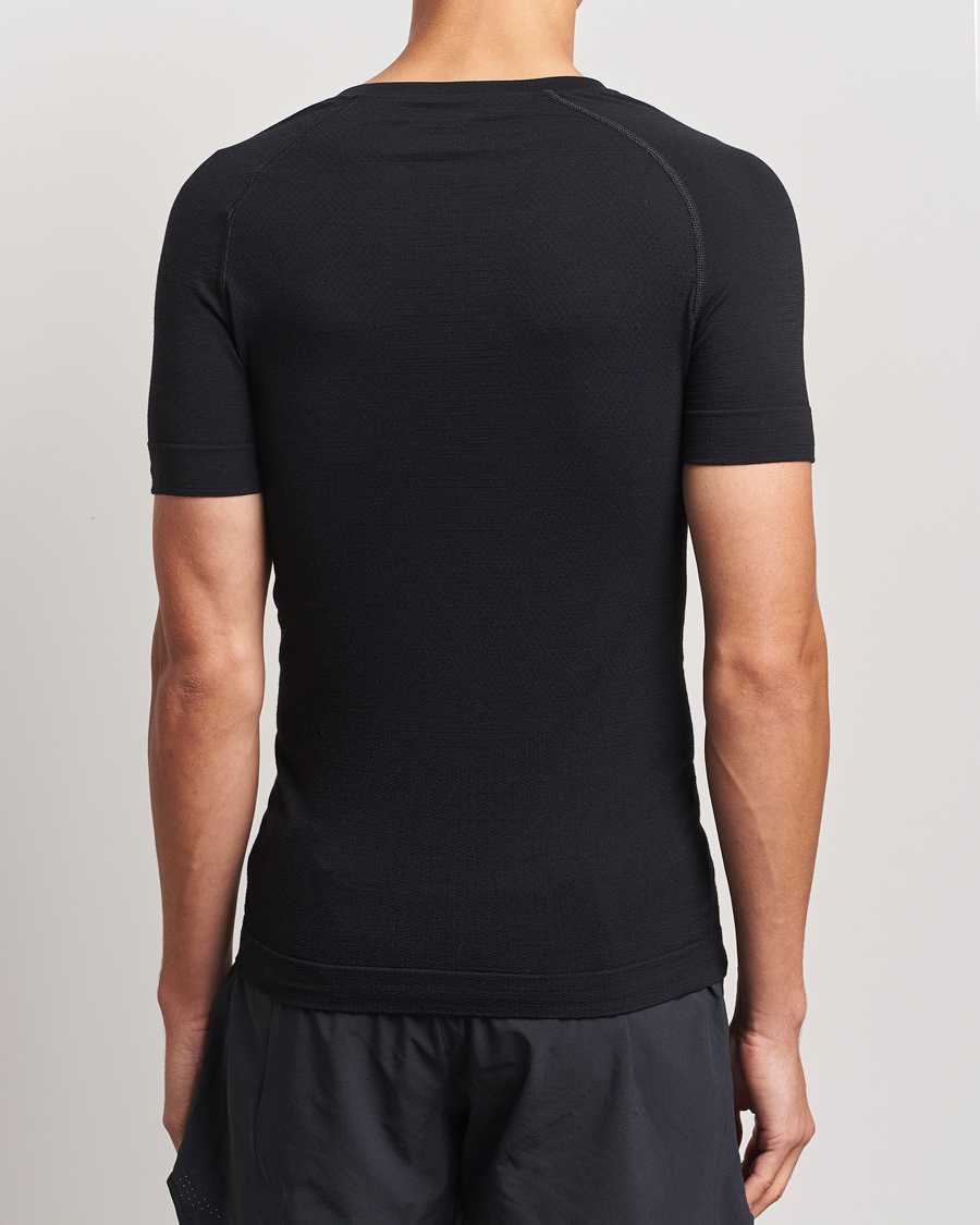 Herre | Kortærmede t-shirts | Falke Sport | Wool Tech Light T-Shirt Black