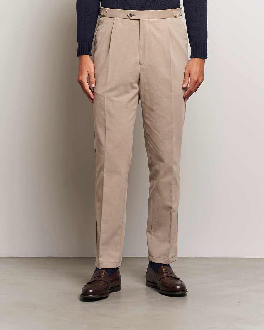 Herre | Business & Beyond | Oscar Jacobson | Delon Brushed Cotton Trousers Beige