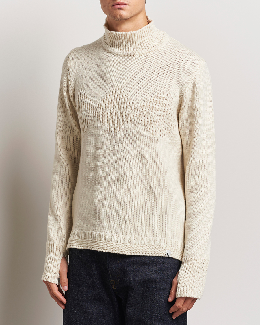 Herre |  | Peregrine | Mountain Guernsey Merino Funnel Neck Cream