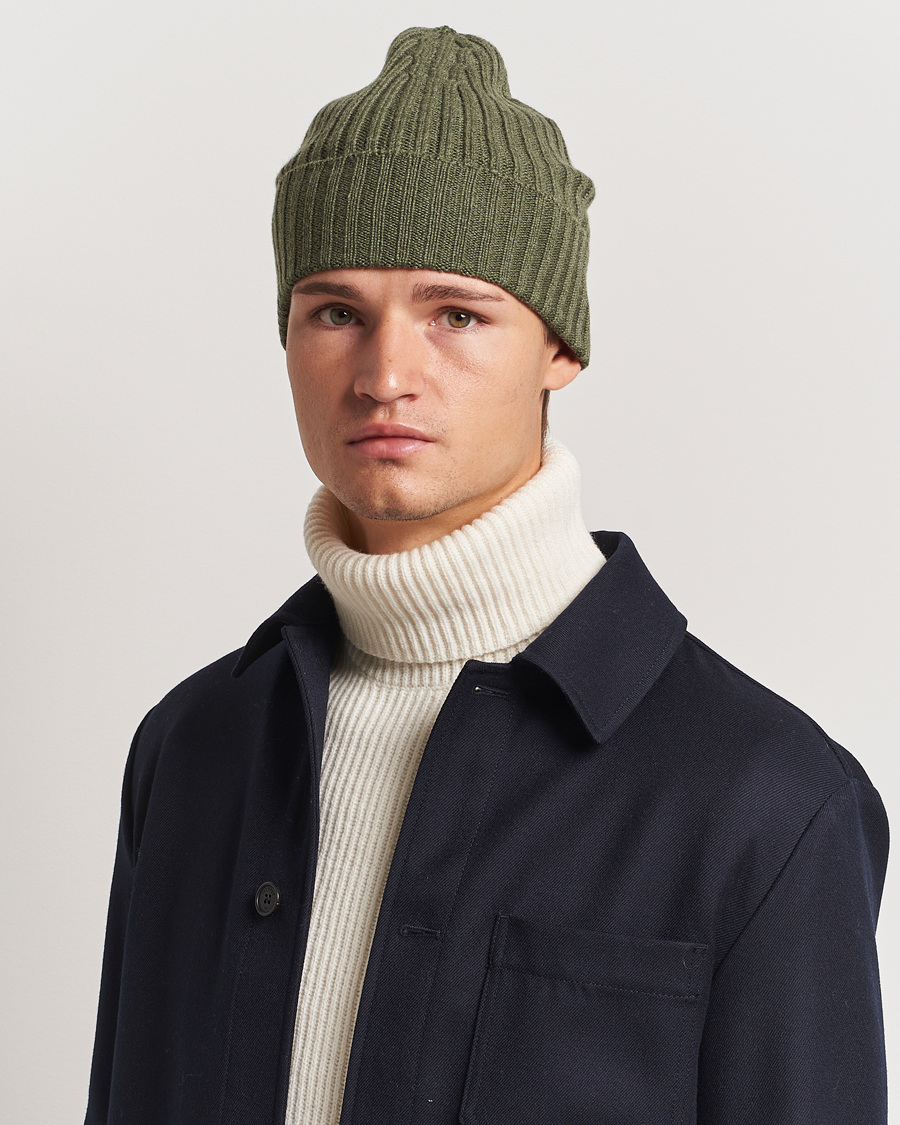 Herre |  | Piacenza Cashmere | Ribbed Cashmere Beanie Olive