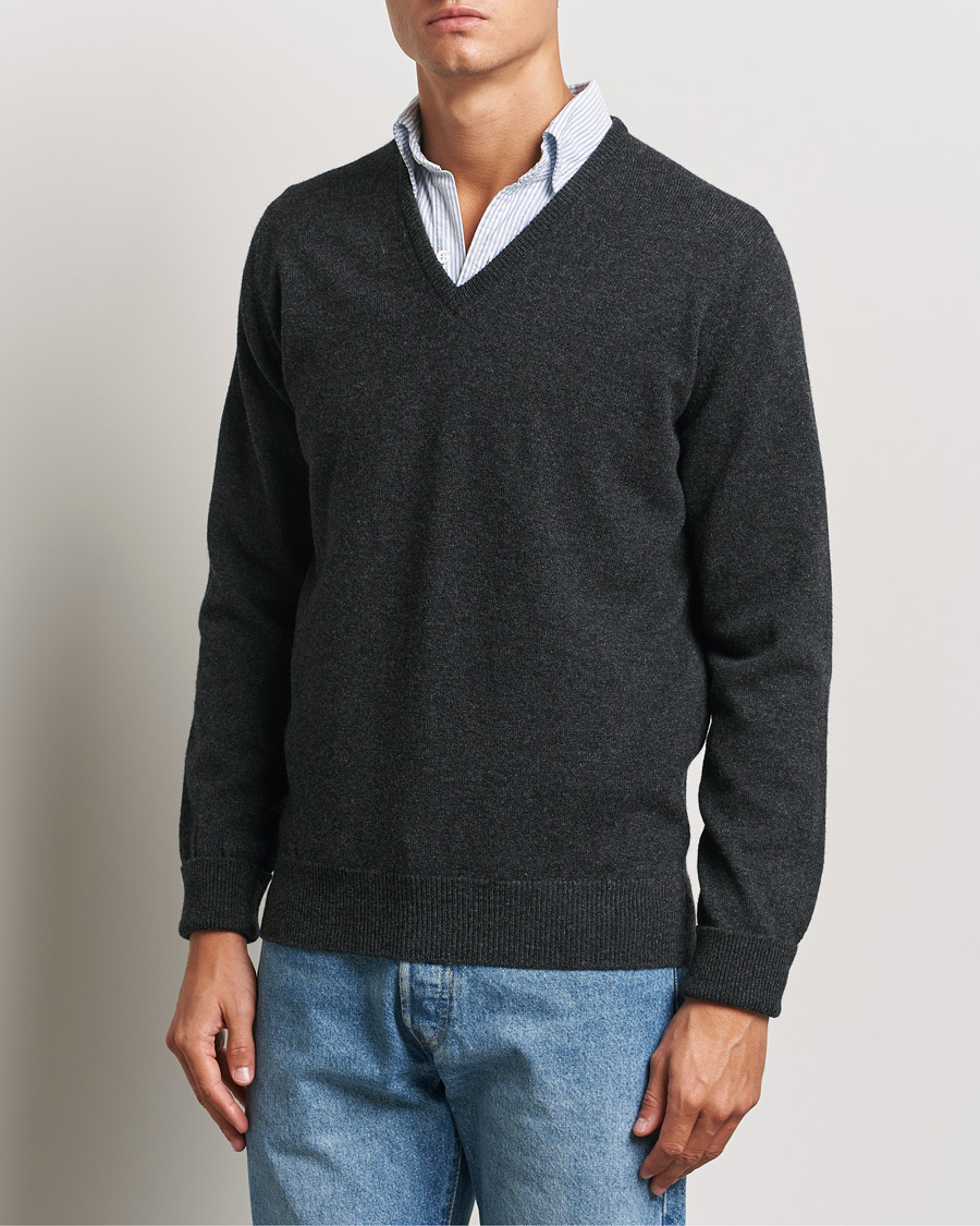 Herre | Trøjer | William Lockie | Rob Lambswool V-Neck Charcoal