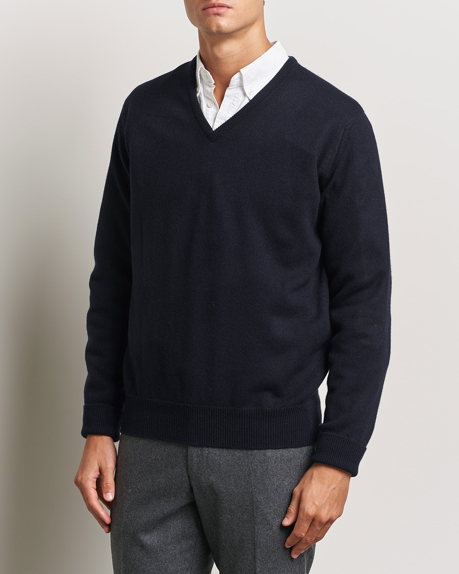 Herre | Trøjer | William Lockie | Rob Lambswool V-Neck Navy