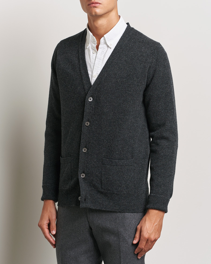 Herre | Trøjer | William Lockie | Rob Lambswool Cardigan Charcoal