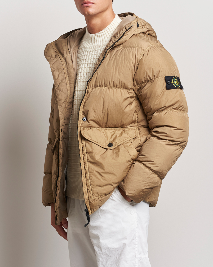 Herre |  | Stone Island | Garment Dyed Recycled Nylon Down Hooded Jacket Biscuit