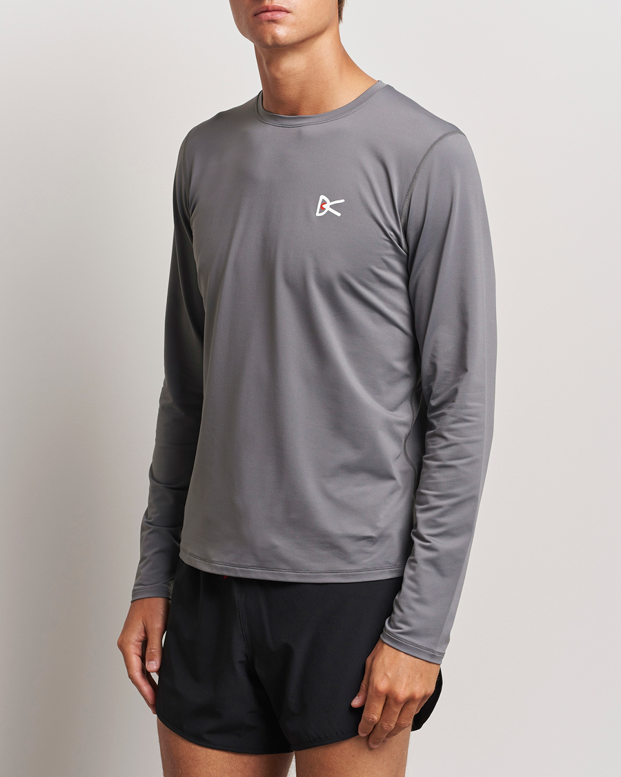 Herre |  | District Vision | Lightweight Long Sleeve T-Shirt Carbon