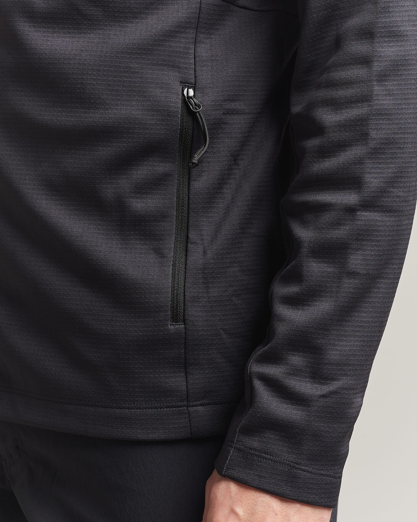 Herre | Trøjer | Haglöfs | Korp Mid Fleece Hood True Black